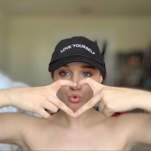 LAST ONE ! “ LOVE YOURSELF”‎ Embroidered black Baseball Cap Motivational Hat NWT